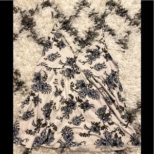 American Eagle floral soft and sexy crepe top